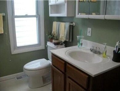 544 E Sycamore St, Columbus, OH 43206 - photo 5