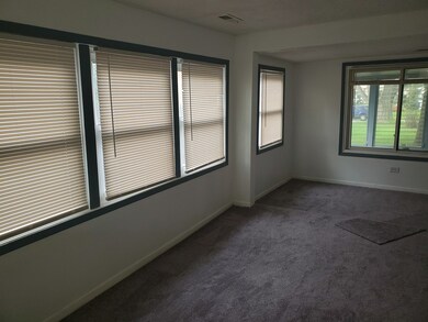 301 S Fulton Ave, Waukegan, IL 60085 - photo 4