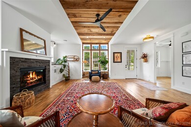 411 E Elgin St, Broken Arrow, OK 74012 - photo 2