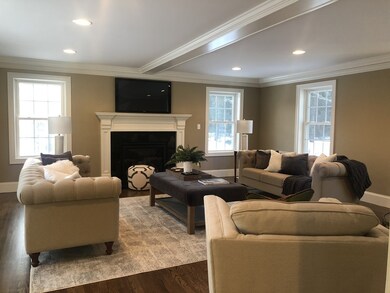 43 Greylock Rd, Wellesley Hills, MA 02481 - photo 4