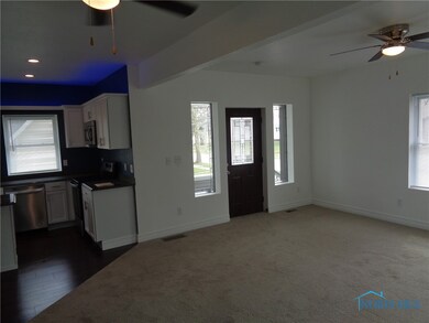 306 W 9th St, Genoa, OH 43430 - photo 5