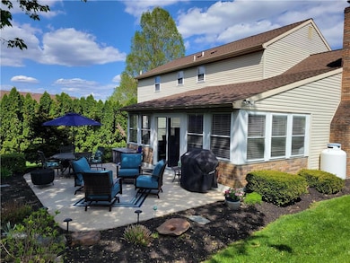 1909 Belleview Dr, Whitehall, PA 18052 - photo 3