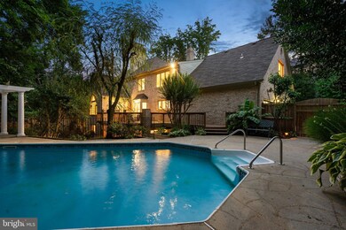 8001 Glengalen Ln, Chevy Chase, MD 20815 - photo 2