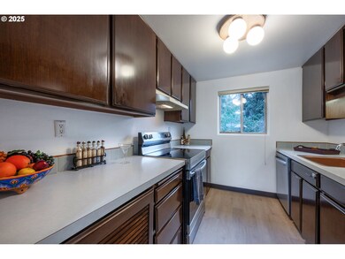 4059 Donald St, Eugene, OR 97405 - photo 4