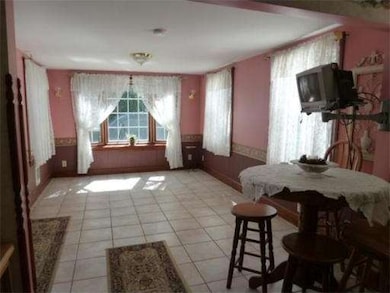 399 Forest St, Rockland, MA 02370 - photo 4