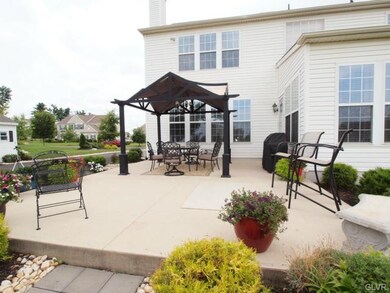 2028 Worthington Ct, Macungie, PA 18062 - photo 3