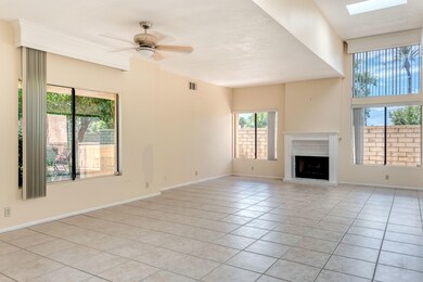 Living room  and dinning room 1