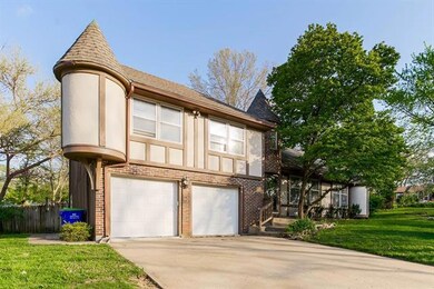 10017 Carrie Ln, Shawnee, KS 66203 - photo 3