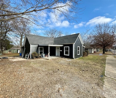 400 S 4th St, Bonham, TX 75418 - photo 3