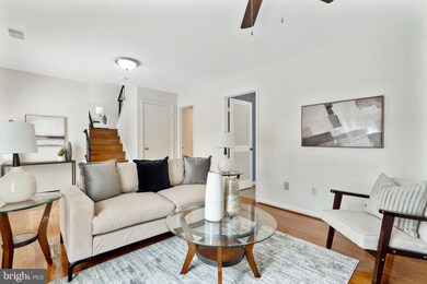 8506 Cherry Heights Ct, Springfield, VA 22153 - photo 6