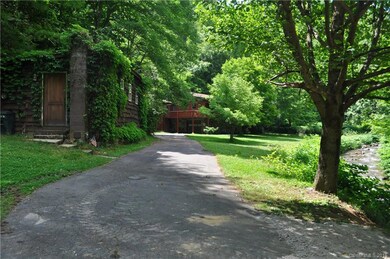 407 Bald Mountain Rd, Burnsville, NC 28714 - photo 3