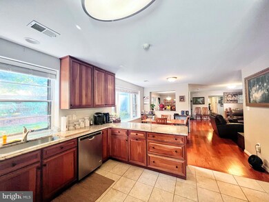 3001 Aspen Ln, Falls Church, VA 22042 - photo 5