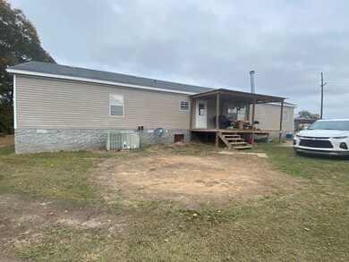 283 van Davis Rd, Douglas, GA 31533 - photo 2