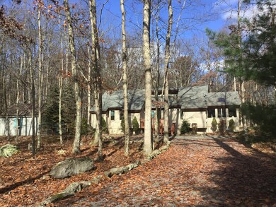 200 Surrey Dr, Hawley, PA 18428 - photo 3