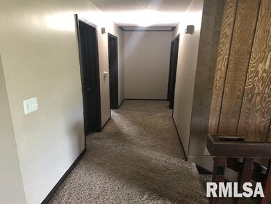 6015 N Main St, Davenport, IA 52806 - photo 6