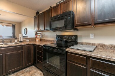 MAPLE CABINETRY