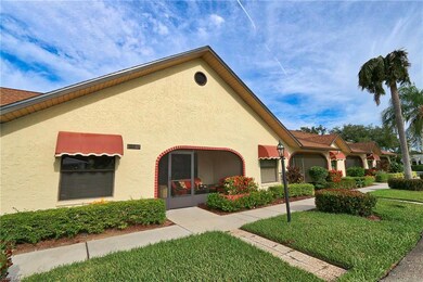 10805 Queen Anne Ln unit 203, Naples, FL 34109 - photo 4