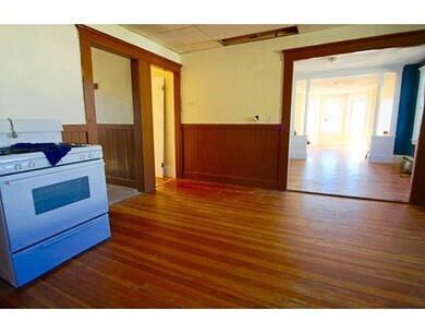 21 Hazel St, Salem, MA 01970 - photo 4