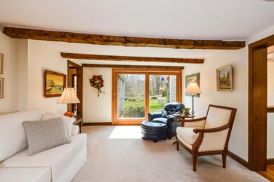005-Living_Room-3994921-small