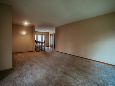 610 25th St SW, Austin, MN 55912 - photo 5