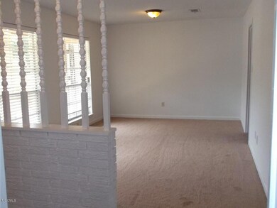 002_Formal Living