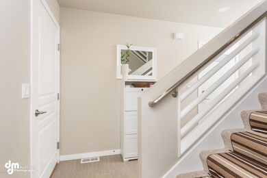 Entry_Stairway 9453-FULL