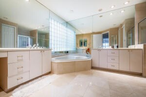 016_Master Bathroom