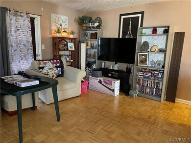 Family Room - Off Kitchen