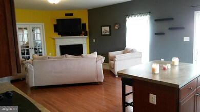 819 Chickamauga Dr, Harpers Ferry, WV 25425 - photo 4