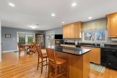 29 Ocean St, Nahant, MA 01908 - photo 4