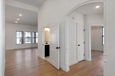 5087 E Ferdinand Ct-6