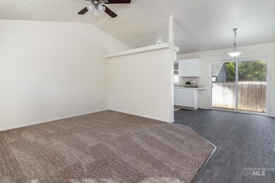 712 E Florida Ave, Nampa, ID 83686 - photo 2