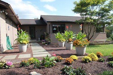 1755 Arden Ln, Bethlehem, PA 18015 - photo 4