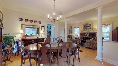 12 Pleasant St, Essex Junction, VT 05452 - photo 4