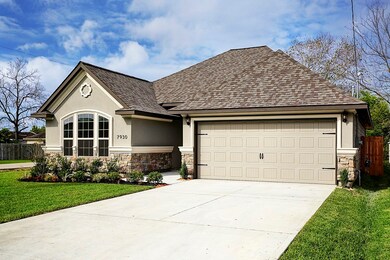 7305 Hoffman St, Houston, TX 77028 - photo 3