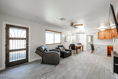 4411 W Crittenden Ln, Phoenix, AZ 85031 - photo 3