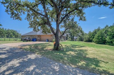 5899 Scarlett Oak Rd, Guthrie, OK 73044 - photo 6