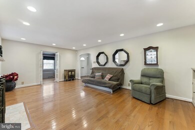 720 Greythorne Rd, Wynnewood, PA 19096 - photo 7