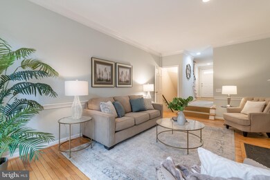 705 W Abingdon Ct, Alexandria, VA 22314 - photo 5