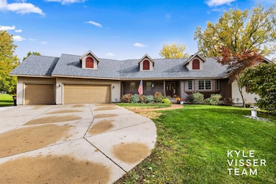 2420 Hylane Ct NE, Grand Rapids, MI 49505 - photo 2