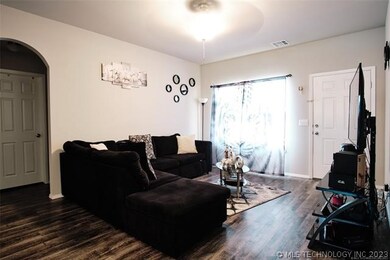 1537 S 31st St, Broken Arrow, OK 74014 - photo 3