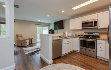 14 Bennett St, Nashua, NH 03064 - photo 7