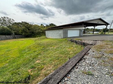 2643 Laurel Park Rd, Clarksburg, WV 26301 - photo 5