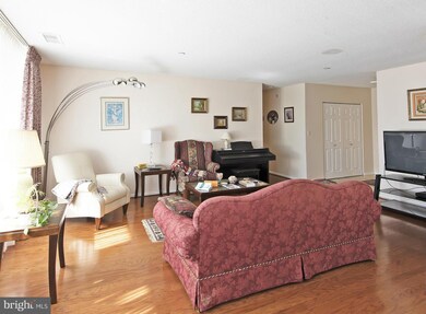 Skyline House unit T16W, Baileys Crossroads, VA 22041 - photo 6