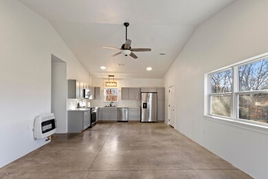 28494-PHOTo -toward kitchen dining