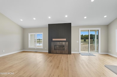 6476 Mickelson Ln, Lima, OH 45801 - photo 7