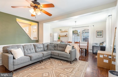 339 W Perry St, Enola, PA 17025 - photo 6