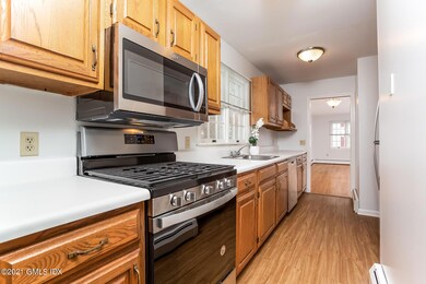 18 Hollow Wood Ln unit A, Greenwich, CT 06831 - photo 6