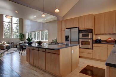 Plenty of room for several cooks