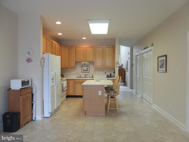 328 Regis Falls Ave, Wilmington, DE 19808 - photo 7